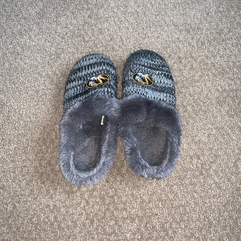 MIZZOU SLIPPERS💛🖤